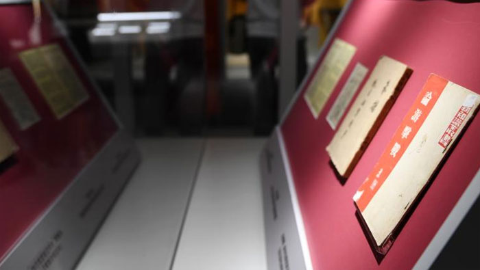 &ldquo;中流砥柱&mdash;&mdash;中國(guó)共產(chǎn)黨抗戰(zhàn)文物專題展&rdquo;在京展出