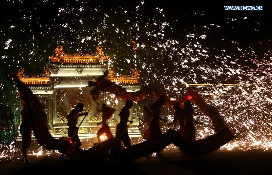 #CHINA-SHANDONG-MAY DAY HOLIDAY-IRON FIREWORKS (CN)