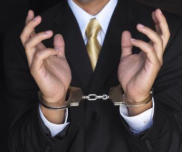 兩市值最大券商同日被查 扣分降級風(fēng)險(xiǎn)高企