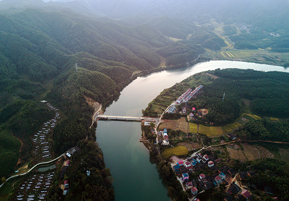 【音畫坊】一份不平凡的&ldquo;答卷&rdquo;