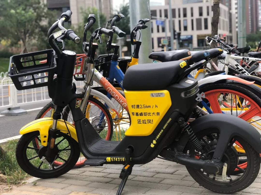 共享電動(dòng)車(chē)遭&ldquo;急剎車(chē)&rdquo; 專(zhuān)家稱(chēng)商業(yè)模式待考