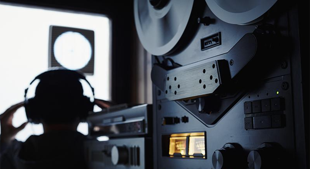 媒體曝光竊聽(tīng)黑色產(chǎn)業(yè)鏈，受害人遍布全國(guó)