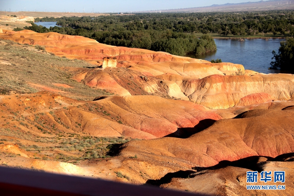 新疆五彩灘雅丹地貌