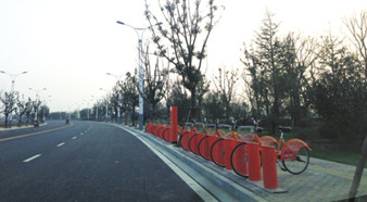 蘇州灣廣場(chǎng)公園開(kāi)通公共自行車?yán)? /></a>
</div>
<div   id=