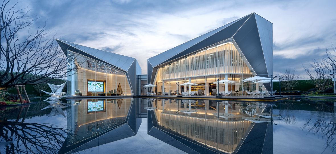 2019年是中國奧園發(fā)展史上一個重要里程碑，奮進(jìn)新時代，筑夢新奧園。積極履行企業(yè)應(yīng)承擔(dān)的社會責(zé)任，為客戶乃至社會&ldquo;構(gòu)筑健康生活&rdquo;。