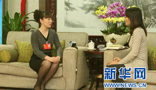 北京公交集團(tuán)駕駛員劉美蓮:把乘客當(dāng)親人，車廂里就會(huì)和諧