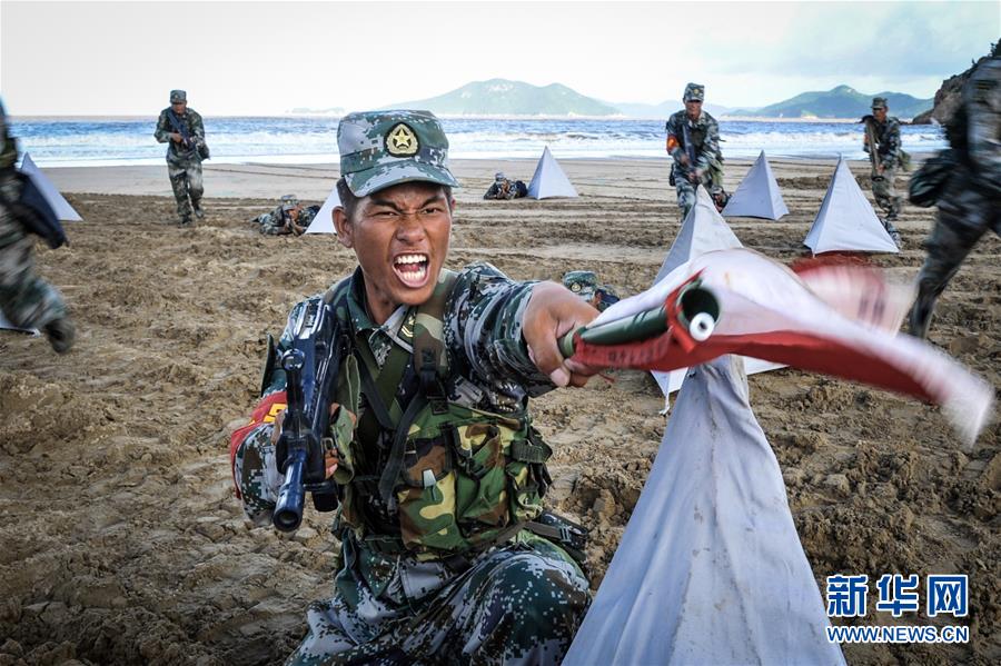 (建軍90周年·英雄·圖文互動)(1)解讀英雄連隊(duì)的英雄密碼——走進(jìn)第72集團(tuán)軍某合成旅“硬骨頭六連”