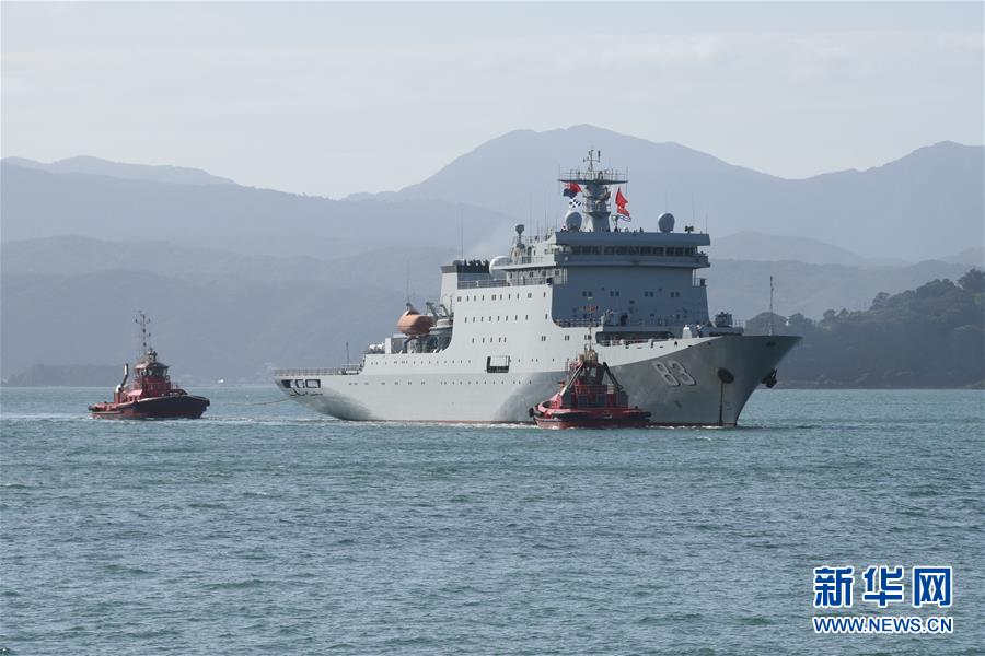 (國(guó)際)(1)中國(guó)海軍訓(xùn)練艦首次訪問(wèn)惠靈頓
