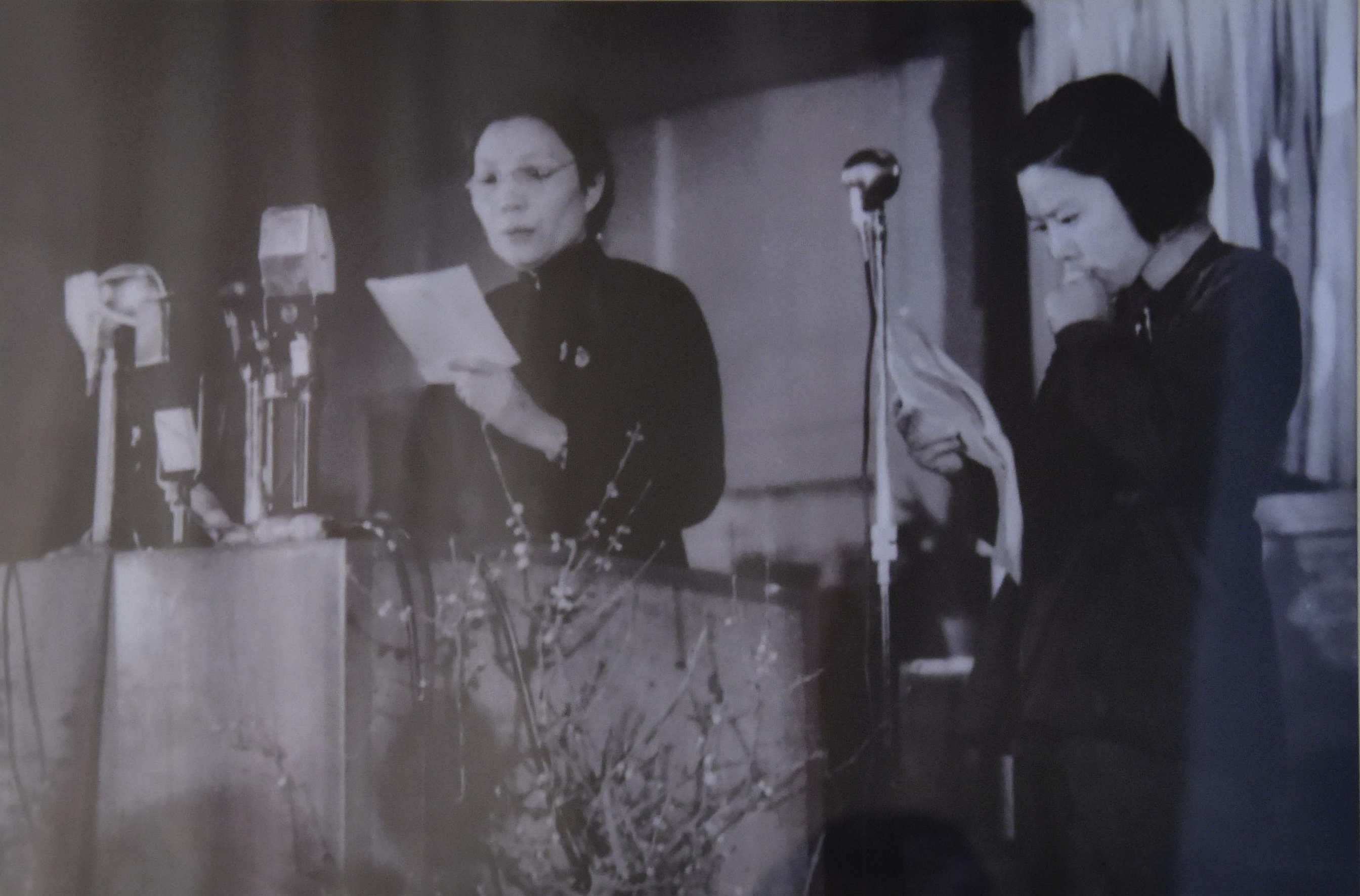 廣播無可借助，只能憑聲音抓住聽眾的注意力。你的聲音讓聽眾永遠(yuǎn)忘不了，這是播音員的本事，也是職責(zé)。