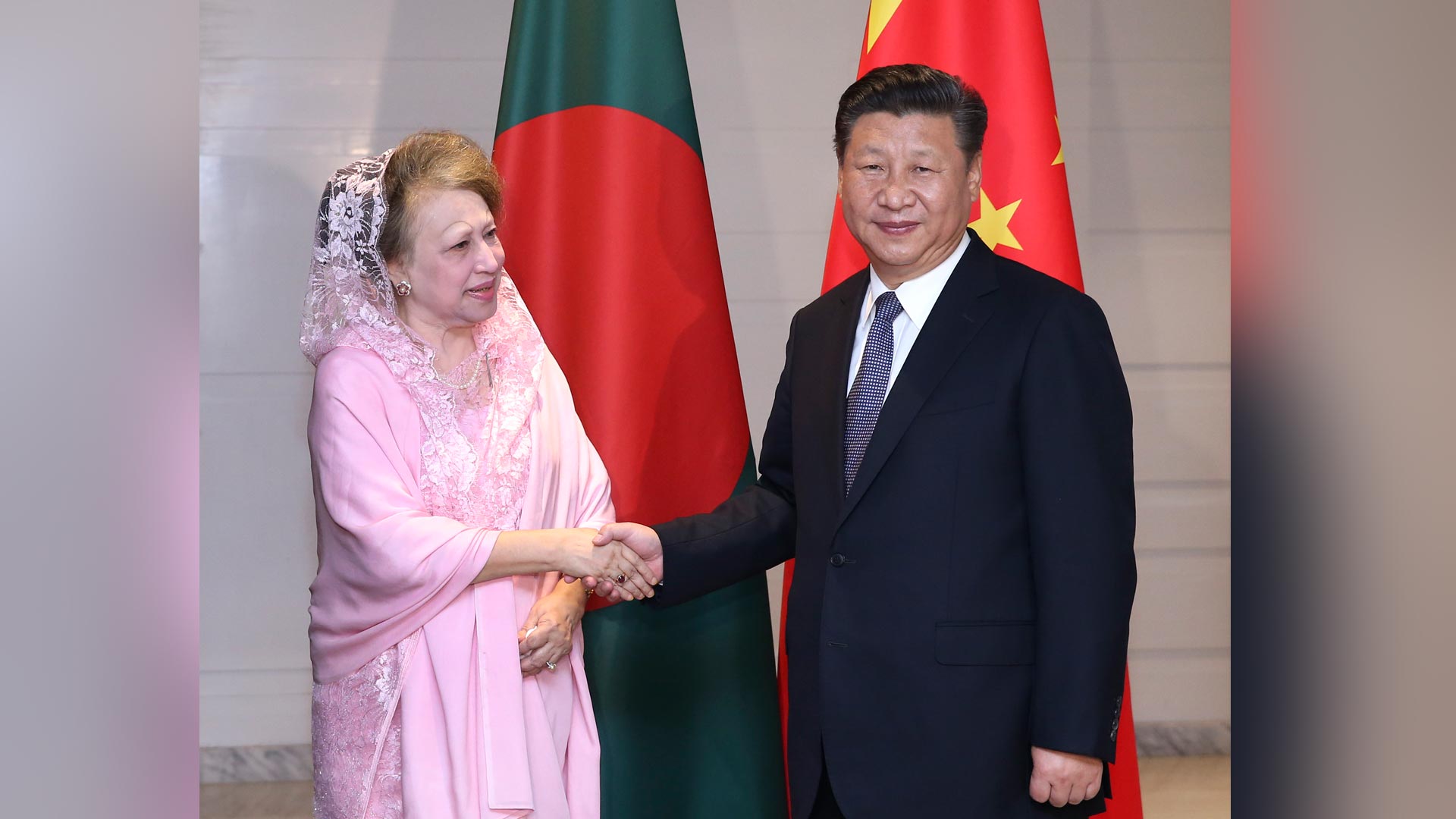 習(xí)近平會見孟加拉國民族主義黨主席卡莉達(dá)&middot;齊亞