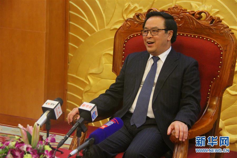 （XHDW&middot;圖文互動(dòng)）專(zhuān)訪(fǎng)：愿中國(guó)人民在中共領(lǐng)導(dǎo)下取得更多成就&mdash;&mdash;訪(fǎng)越共中央委員、中央對(duì)外部部長(zhǎng)黃平君