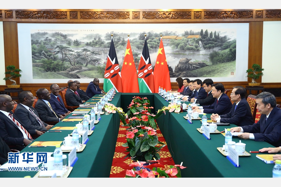 7月6日，國家副主席李源潮在北京會見來華出席生態(tài)文明貴陽國際論壇2016年年會的肯尼亞副總統(tǒng)魯托。 新華社記者 丁海濤 攝