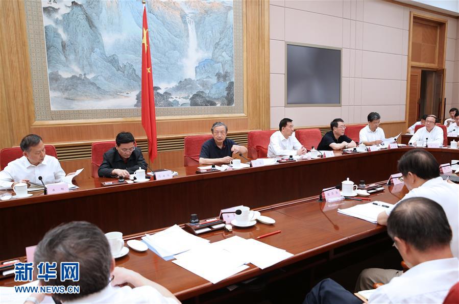 (XHDW)國務(wù)院安委會聽取首次安全生產(chǎn)巡查工作匯報