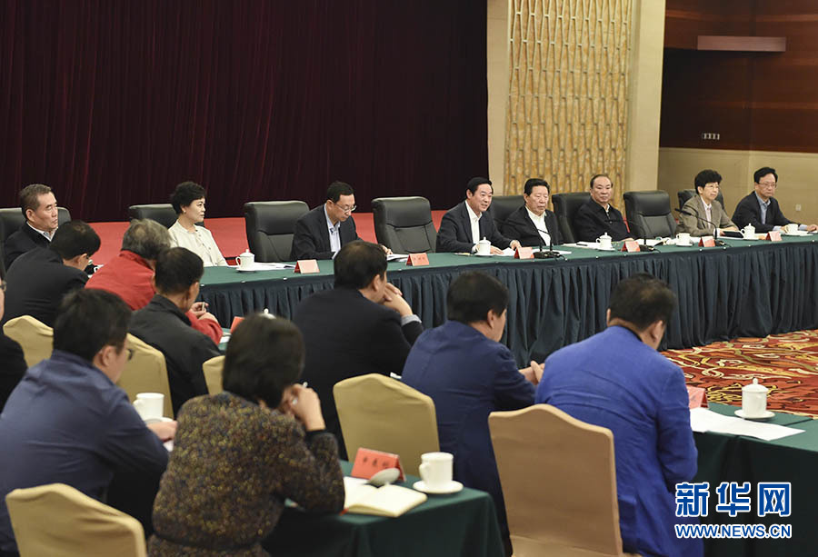 10月10日，在習近平總書記主持召開文藝工作座談會并發(fā)表重要講話兩周年之際，中宣部在北京召開繁榮文藝創(chuàng)作經(jīng)驗交流會。中共中央政治局委員、中央書記處書記、中宣部部長劉奇葆出席會議并講話。新華社記者高潔攝