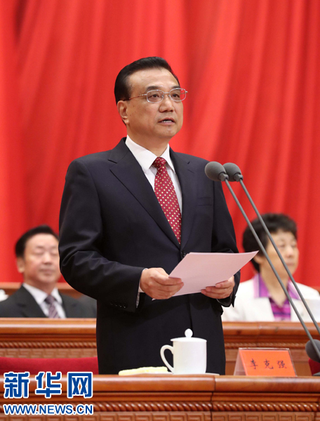 8月1日，慶祝中國(guó)人民解放軍建軍90周年大會(huì)在北京人民大會(huì)堂隆重舉行。中共中央政治局常委、國(guó)務(wù)院總理李克強(qiáng)主持大會(huì)。新華社記者 劉衛(wèi)兵 攝