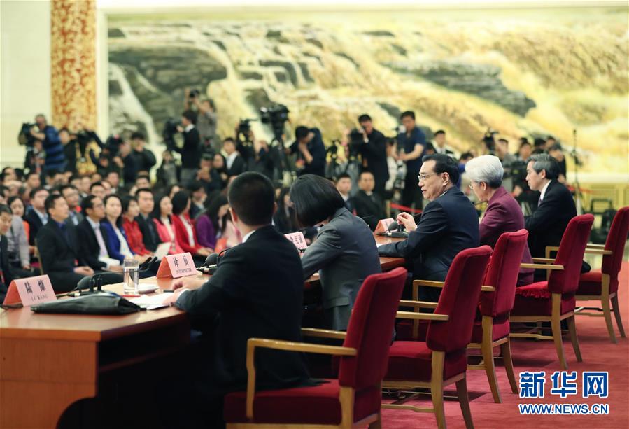 （兩會(huì)&middot;總理記者見面&middot;XHDW）（4）李克強(qiáng)總理與中外記者見面 