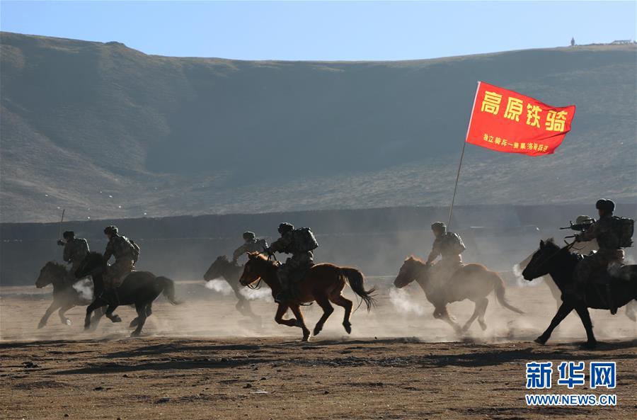 （新華全媒頭條&middot;圖文互動）（14）備戰(zhàn)踏上新起點，練兵展現(xiàn)新氣象&mdash;&mdash;2018中國軍隊新年開訓全景大掃描