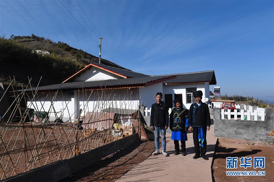 （新媒體專(zhuān)線）（2）我們對(duì)美好生活更加充滿(mǎn)信心&mdash;&mdash;習(xí)近平總書(shū)記春節(jié)前夕赴四川看望慰問(wèn)回訪記 