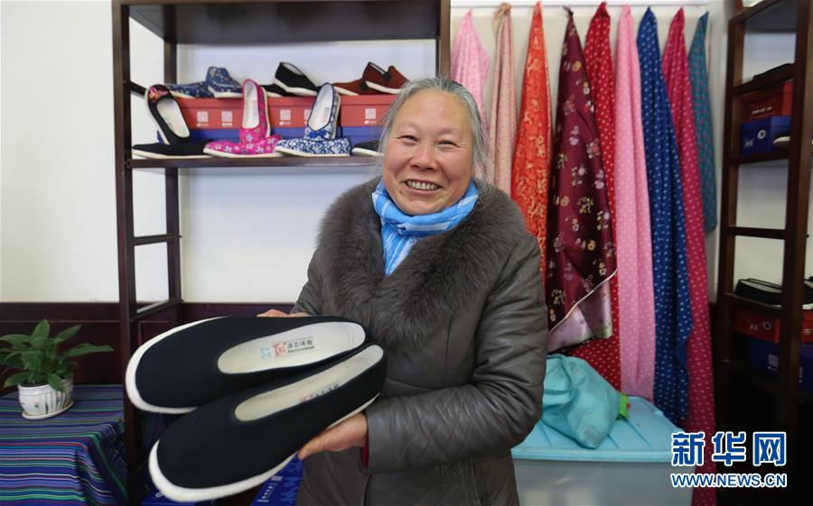 （新媒體專(zhuān)線）（8）我們對(duì)美好生活更加充滿(mǎn)信心&mdash;&mdash;習(xí)近平總書(shū)記春節(jié)前夕赴四川看望慰問(wèn)回訪記 