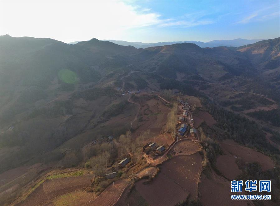 （新媒體專(zhuān)線）（1）我們對(duì)美好生活更加充滿(mǎn)信心&mdash;&mdash;習(xí)近平總書(shū)記春節(jié)前夕赴四川看望慰問(wèn)回訪記 