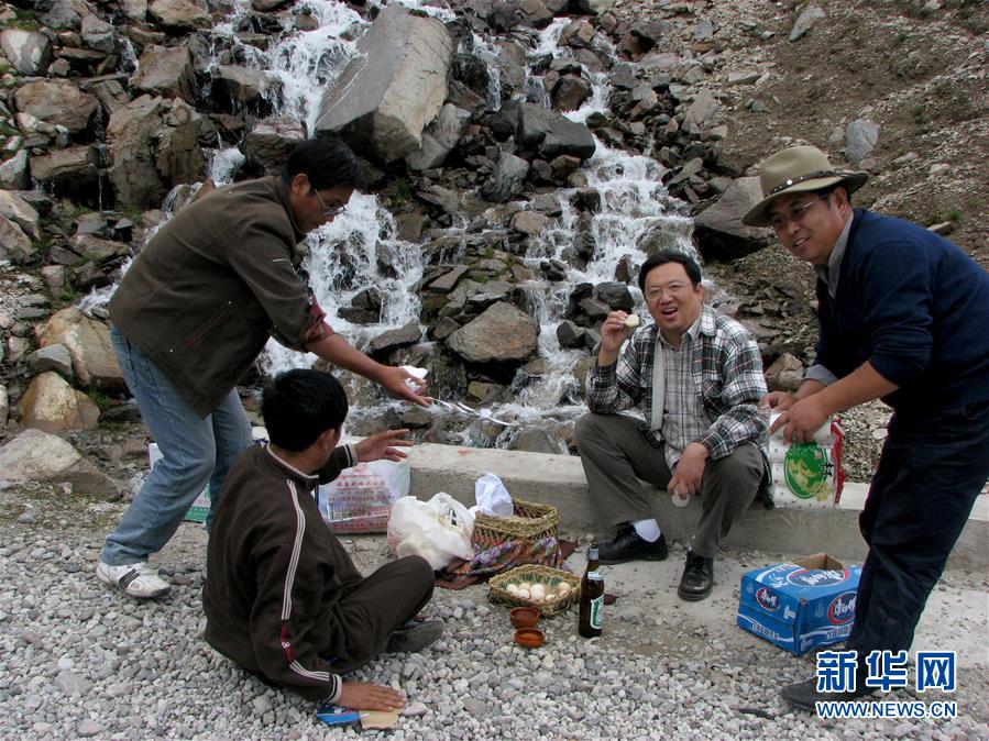 （新華全媒頭條&middot;圖文互動(dòng)）（3）一顆種子的答案&mdash;&mdash;雪域高原播種者鐘揚(yáng)的&ldquo;精神珠峰&rdquo;