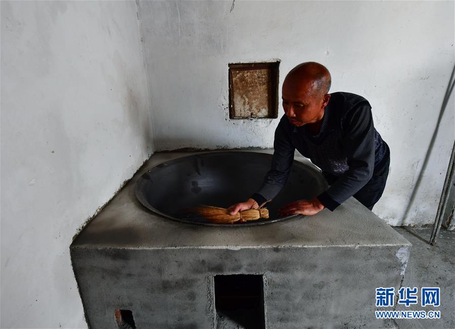 （走基層 聽(tīng)民聲）（4）貧困戶(hù)王萬(wàn)才的&ldquo;詩(shī)意&rdquo;脫貧路