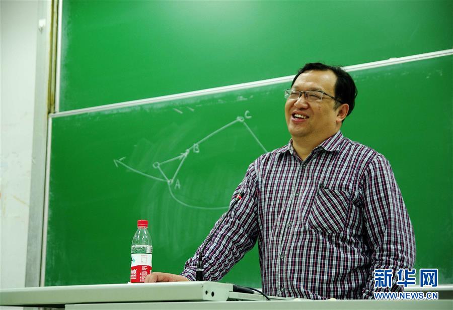 （新華全媒頭條&middot;圖文互動(dòng)）（3）清明，為了祭奠，更為了前行