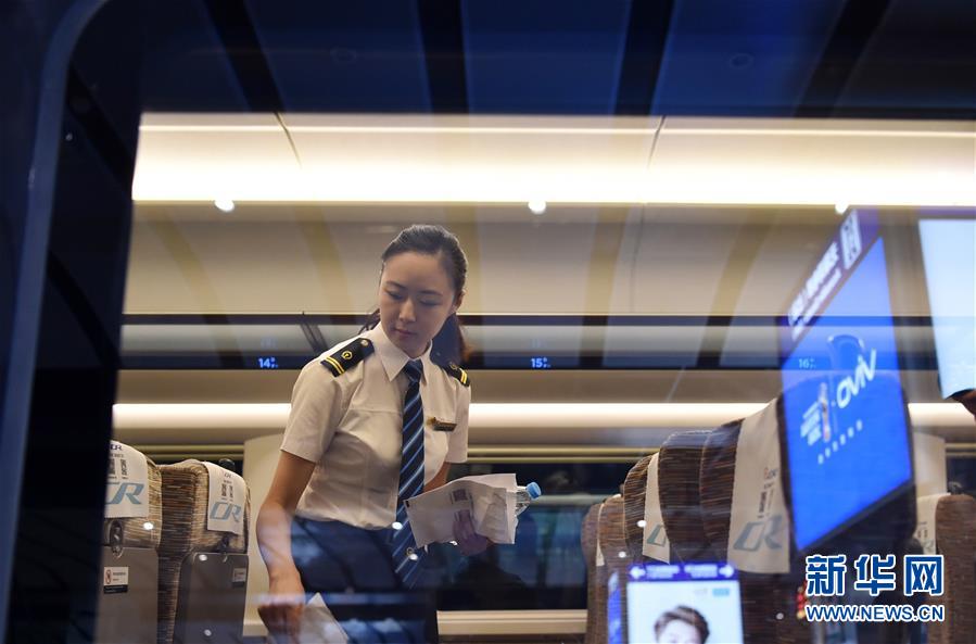 （新華全媒頭條&middot;圖文互動）（3）從這里始發(fā)！中國高鐵遞出&ldquo;國家名片&rdquo;