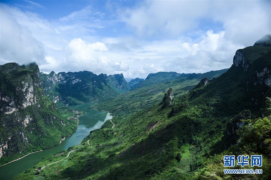 （美麗中國(guó)）（2）雄渾北盤江 景色美如畫
