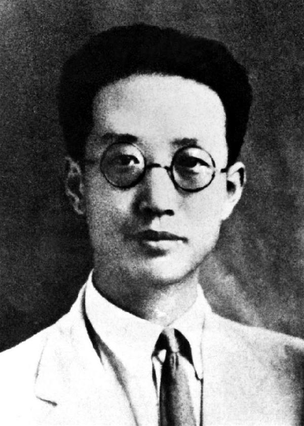 （為了民族復(fù)興&middot;英雄烈士譜&middot;圖文互動）中國共產(chǎn)黨早期領(lǐng)導(dǎo)人之一&mdash;&mdash;瞿秋白