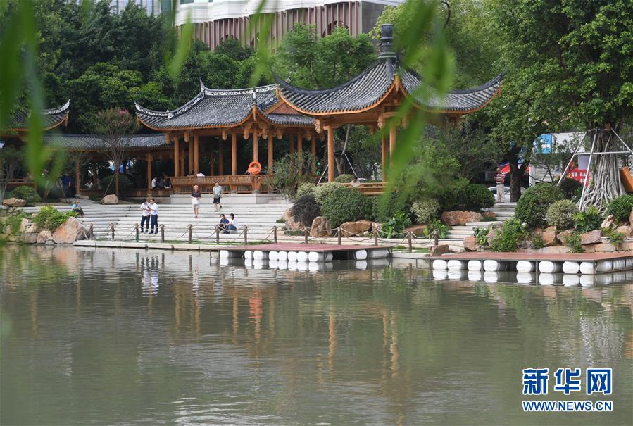（新華全媒頭條&middot;圖文互動）（4）為祖國驕傲，祝福偉大祖國！&mdash;&mdash;國慶漫記