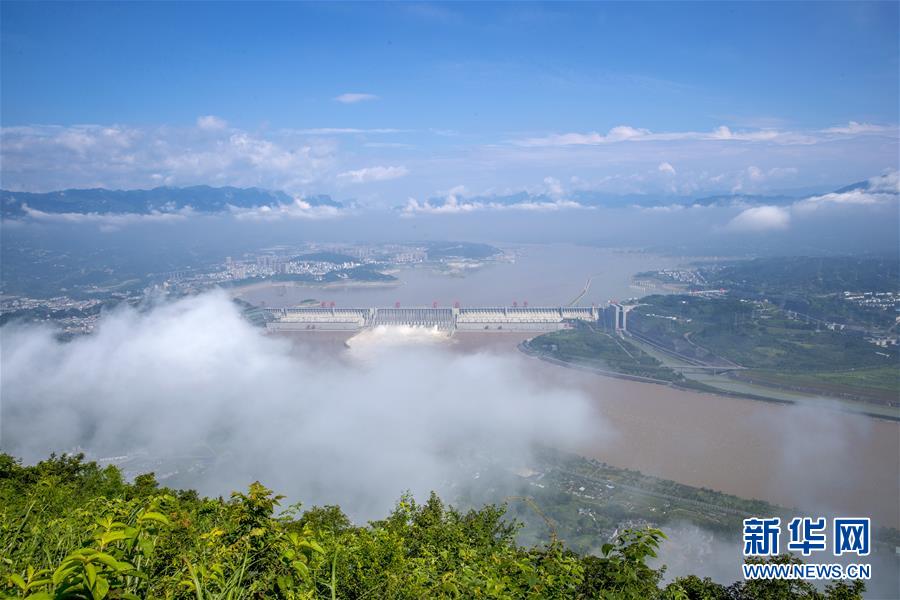 （百城百縣百企調(diào)研行&middot;圖文互動）（2）建設(shè)長江綠色走廊再譜新章&mdash;&mdash;長江三峽集團(tuán)發(fā)展紀(jì)實
