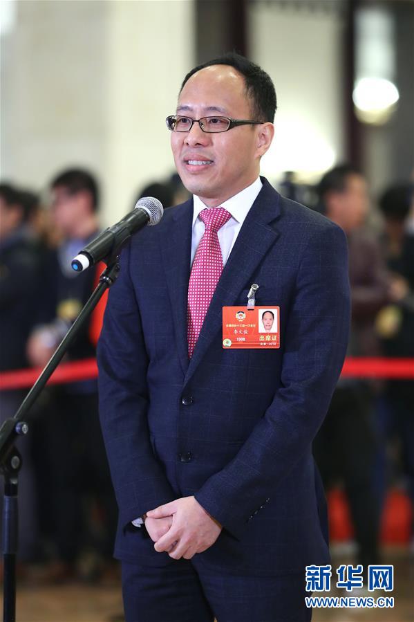 （兩會(huì)&middot;政協(xié)開(kāi)幕）（13）全國(guó)政協(xié)委員接受采訪(fǎng)