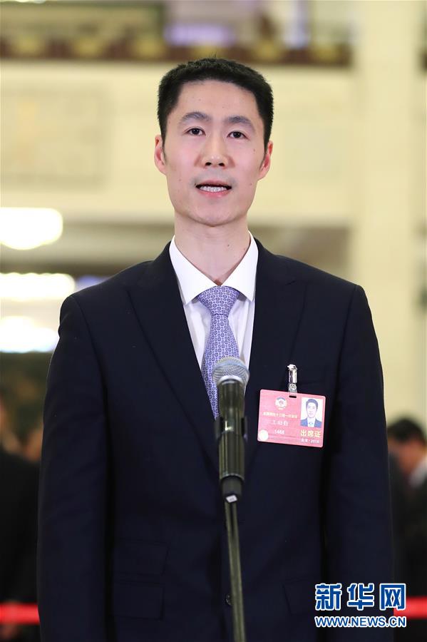（兩會(huì)&middot;XHDW）（10）全國政協(xié)委員接受采訪