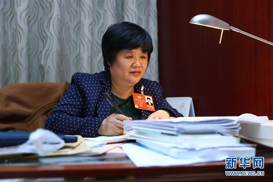 （兩會&middot;基層委員履職故事）（2）全國政協(xié)委員杜麗群：重視傳染病防治專業(yè)人才隊伍建設(shè)