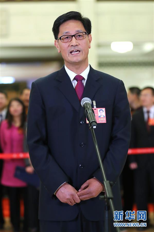 （兩會&middot;XHDW）（7）全國政協(xié)委員接受采訪