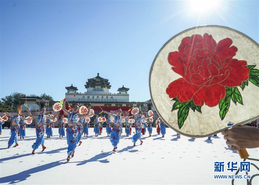 (新華全媒頭條·圖文互動)(6)風(fēng)正一帆懸——以習(xí)近平同志為核心的黨中央治國理政一年間