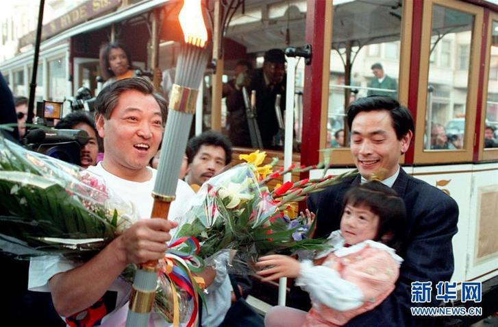 （改革先鋒風采&middot;圖文互動）（4）展現(xiàn)團結(jié)一致的拼搏精神&mdash;&mdash;記我國首位奧運冠軍許海峰