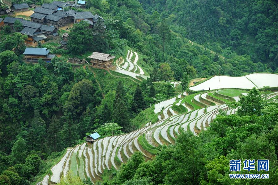（兩會前夕看落實&middot;圖文互動）（1）決戰(zhàn)脫貧攻堅 奮力后發(fā)趕超&mdash;&mdash;貴州落實習(xí)近平總書記全國兩會重要講話精神紀(jì)實