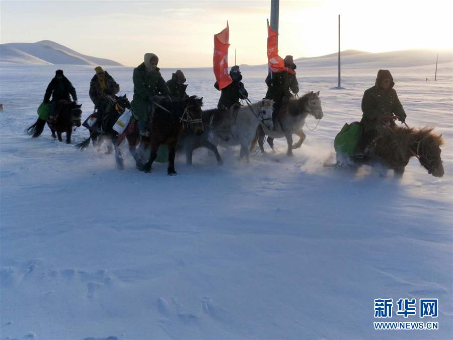 （新華全媒頭條&middot;圖文互動(dòng)）（3）風(fēng)雪中傳遞溫暖的力量&mdash;&mdash;記青海干部群眾抗擊玉樹雪災(zāi)