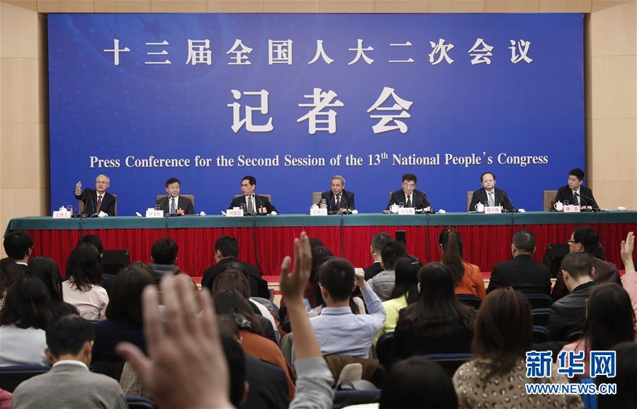 （兩會&middot;XHDW）（10）全國人大相關(guān)負(fù)責(zé)人就&ldquo;人大立法工作&rdquo;答記者問