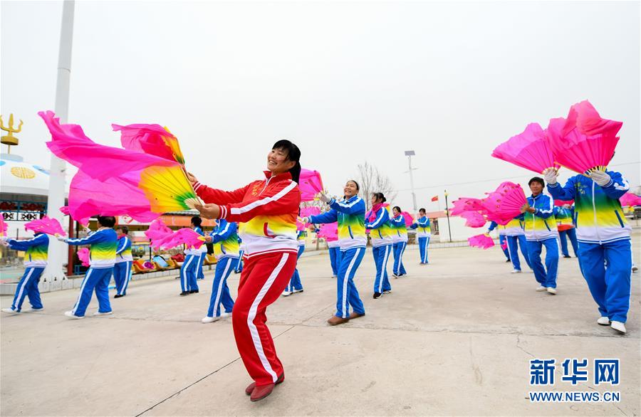 （壯麗70年&middot;奮斗新時(shí)代&middot;圖文互動(dòng)）（6）情同一家，守望相助，共奔小康&mdash;&mdash;內(nèi)蒙古興安盟巴彥敖包嘎查民族團(tuán)結(jié)見聞