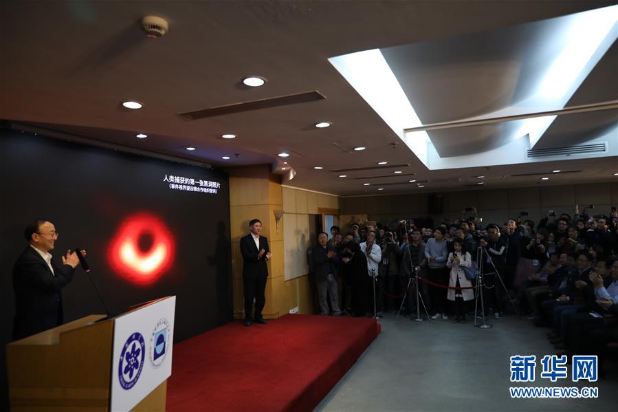 （新華全媒頭條&middot;壯麗70年 奮斗新時代&mdash;&mdash;推動高質(zhì)量發(fā)展調(diào)研行&middot;圖文互動）（11）百尺竿頭再登攀&mdash;&mdash;高質(zhì)量發(fā)展的&ldquo;上海答卷&rdquo;