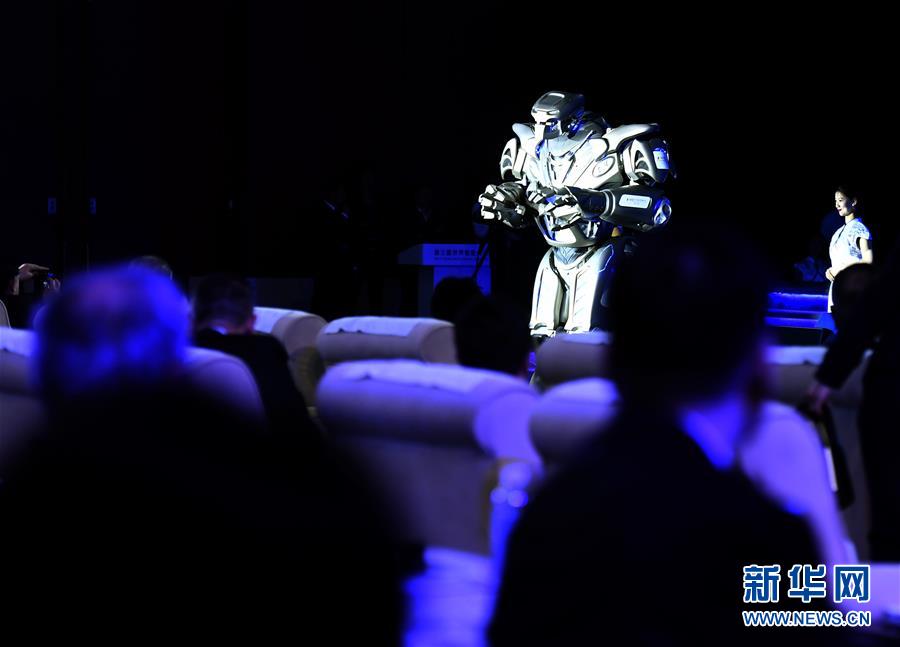 （新華全媒頭條&middot;圖文互動）（1）擁抱智能新時代：世界智能大會釋放了哪些新信號？