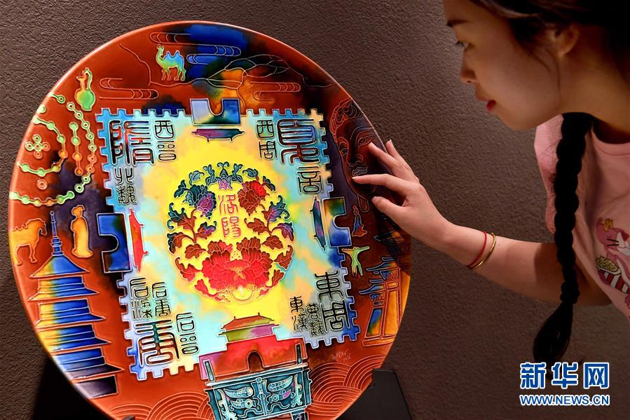 （新華全媒頭條&middot;圖文互動(dòng)）（21）&ldquo;若問(wèn)古今興廢事，請(qǐng)君只看洛陽(yáng)城&rdquo;&mdash;&mdash;千年古都&ldquo;烹制&rdquo;博物館盛宴