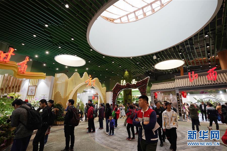 （在習(xí)近平新時(shí)代中國(guó)特色社會(huì)主義思想指引下&mdash;&mdash;新時(shí)代新作為新篇章&middot;圖文互動(dòng)）（6）從世園會(huì)&ldquo;看&rdquo;中國(guó)綠色發(fā)展之路&mdash;&mdash;寫在北京世園會(huì)&ldquo;中國(guó)國(guó)家館日&rdquo;到來之際