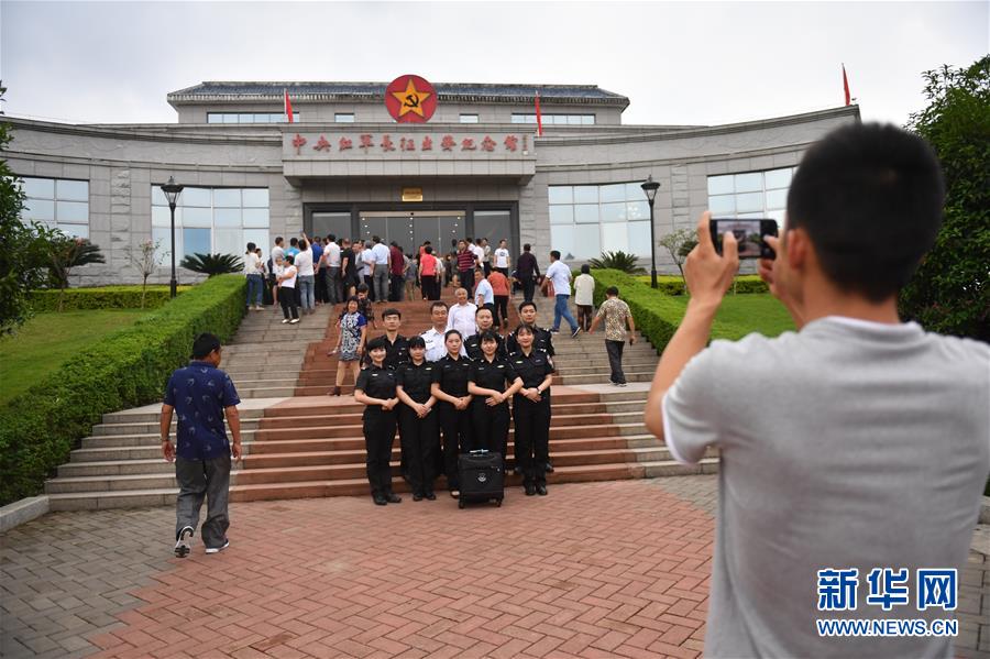 （新華全媒頭條&middot;壯麗70年&middot;奮斗新時(shí)代&mdash;&mdash;記者再走長征路&middot;圖文互動）（4）跨越&ldquo;第一渡&rdquo;　長征出發(fā)地&ldquo;換了人間&rdquo;