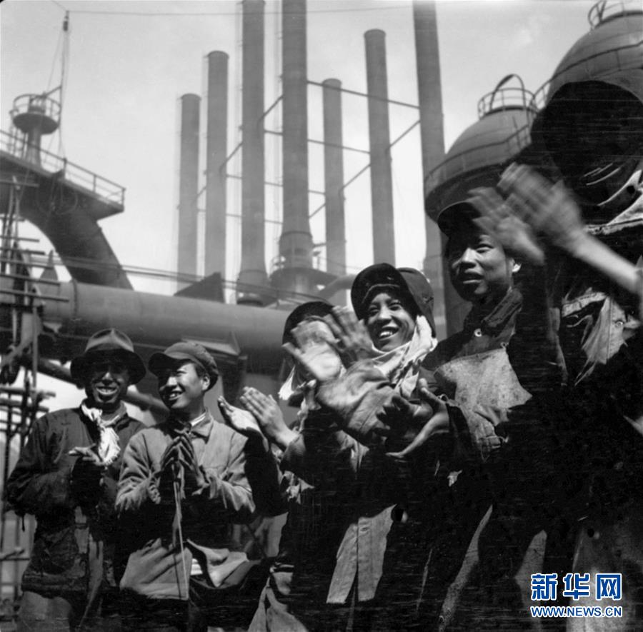 （新華全媒頭條&middot;圖文互動）（4）億萬人民的奮斗史詩&mdash;&mdash;獻給共和國70年光輝歷史的創(chuàng)造者
