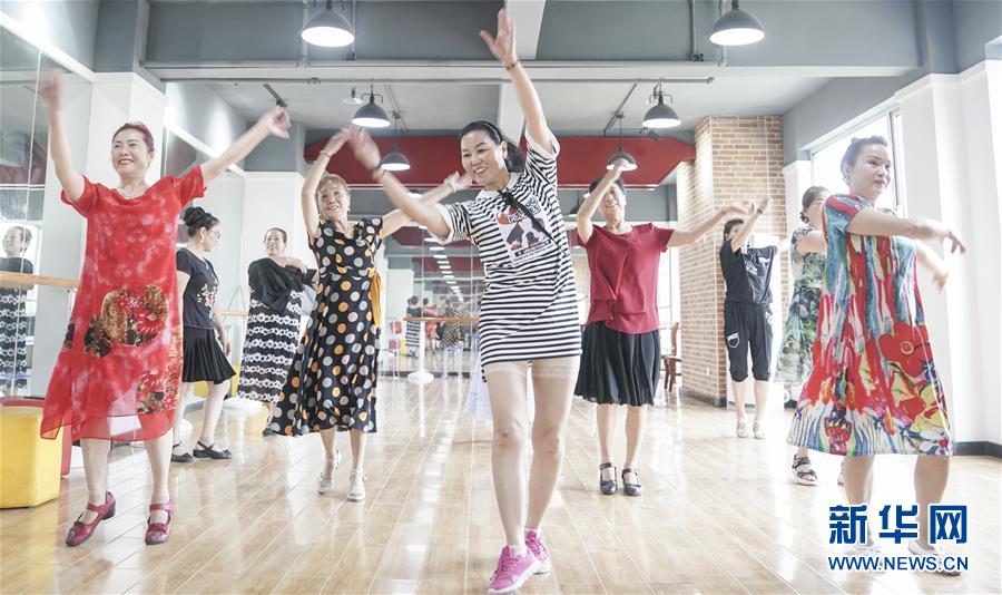 （習近平的民生關(guān)切事&middot;圖文互動）（5）為了夢圓安居，創(chuàng)造幸福生活&mdash;&mdash;習近平總書記牽掛的民生事之&ldquo;住有所居&rdquo;篇