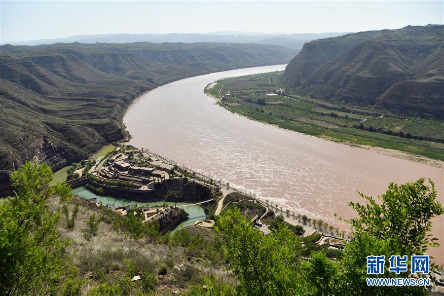 （新華全媒頭條&middot;壯麗70年&middot;奮斗新時代&mdash;&mdash;記者再走長征路&middot;圖文互動）（10）紅星，從這里照耀中國&mdash;&mdash;陜北見證中國革命的歷史轉(zhuǎn)折